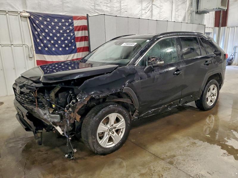 Фото 1 - TOYOTA RAV4