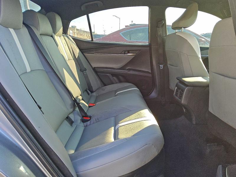 Фото 10 - TOYOTA CAMRY