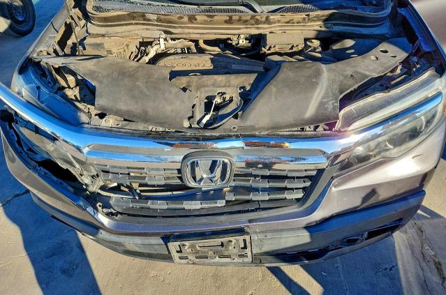 Фото 11 - HONDA RIDGELINE