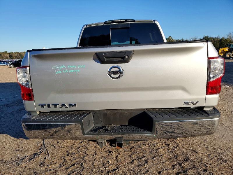 Фото 6 - NISSAN TITAN