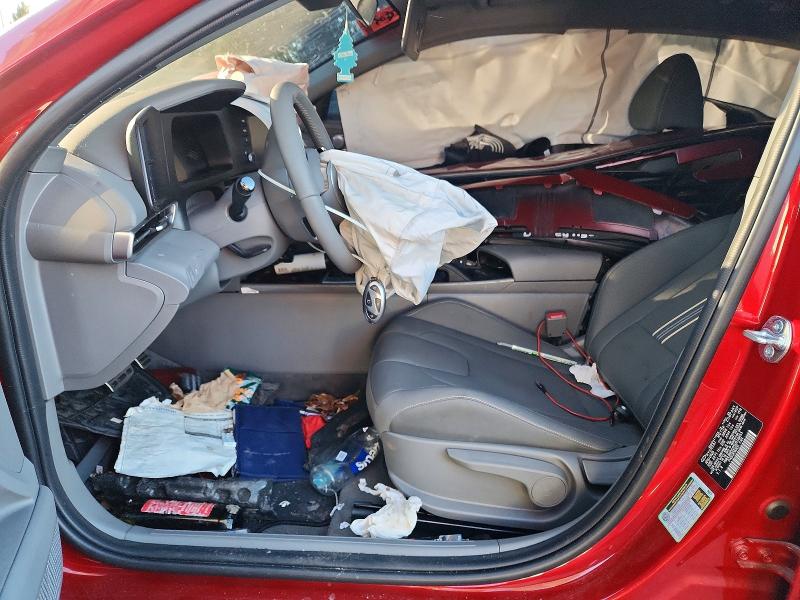 Фото 7 - HYUNDAI ELANTRA