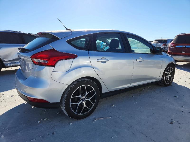 Фото 3 - FORD FOCUS