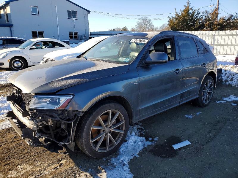 Фото 1 - AUDI Q5