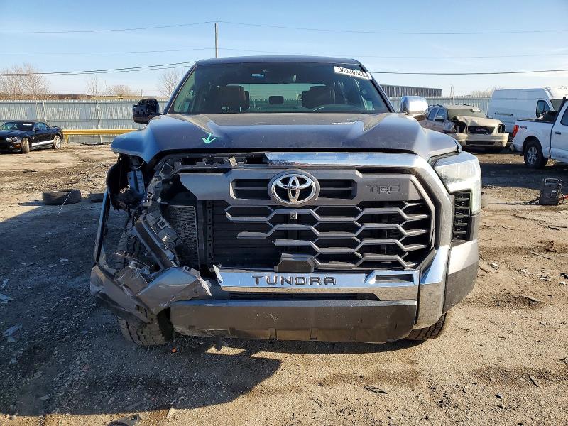 Фото 5 - TOYOTA TUNDRA