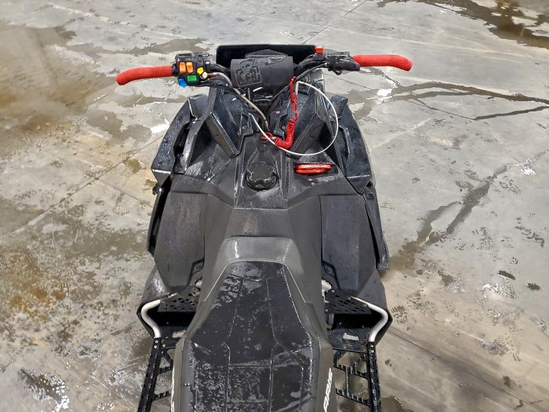 POLARIS SNOWMOBILE 2018