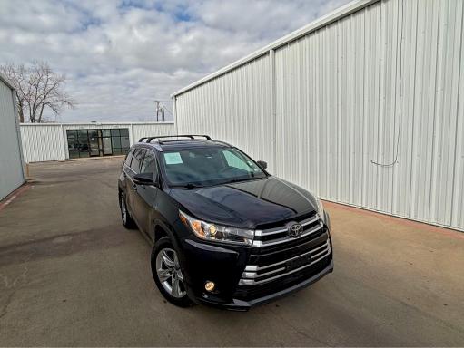 Фото 1 - TOYOTA HIGHLANDER