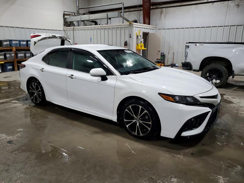 Фото 4 - TOYOTA CAMRY