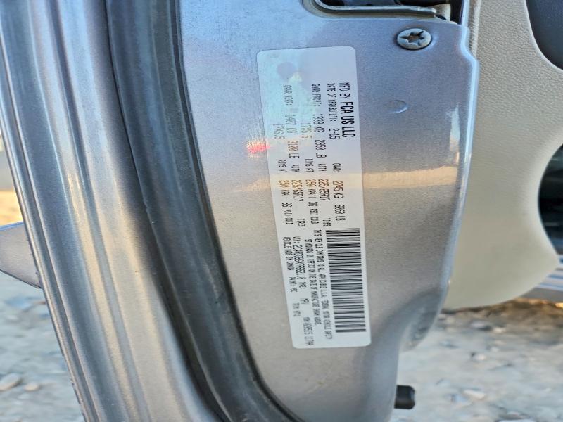 Фото 13 - DODGE CARAVAN