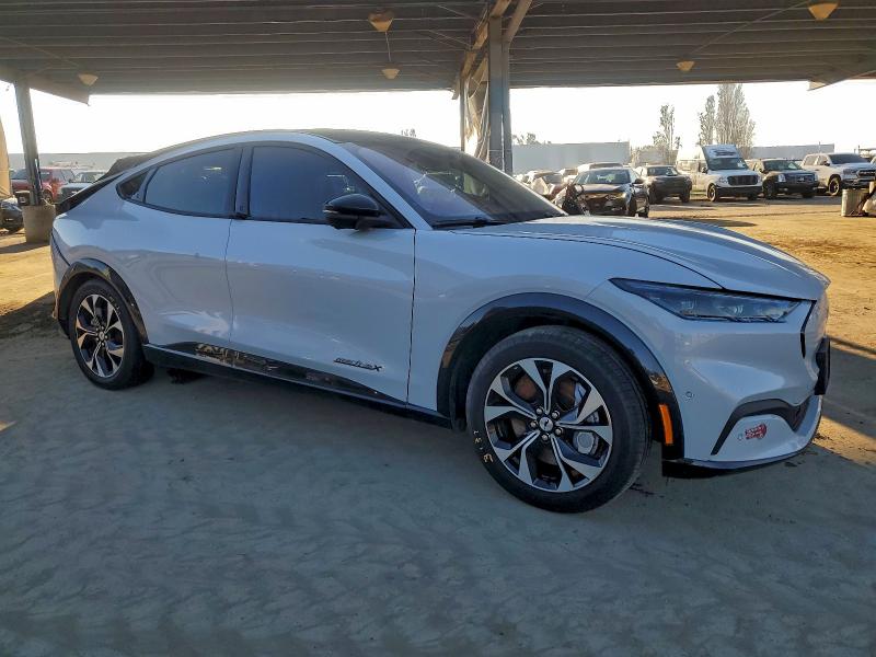 Фото 4 - FORD MUSTANG