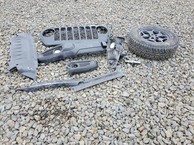 Фото 12 - JEEP GLADIATOR