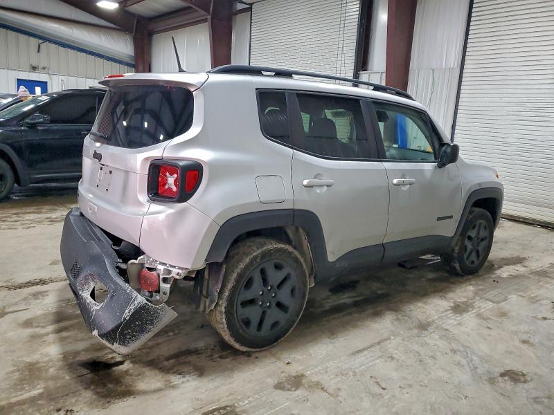 Фото 3 - JEEP RENEGADE