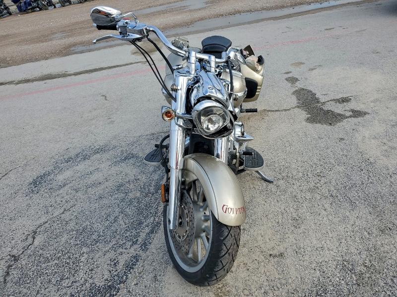 YAMAHA XV1900 A 2012