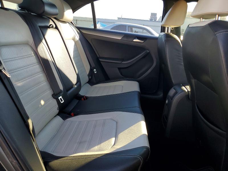 Фото 10 - VOLKSWAGEN JETTA