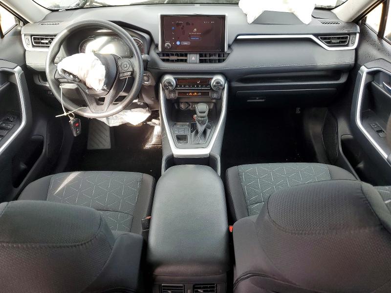 Фото 8 - TOYOTA RAV4