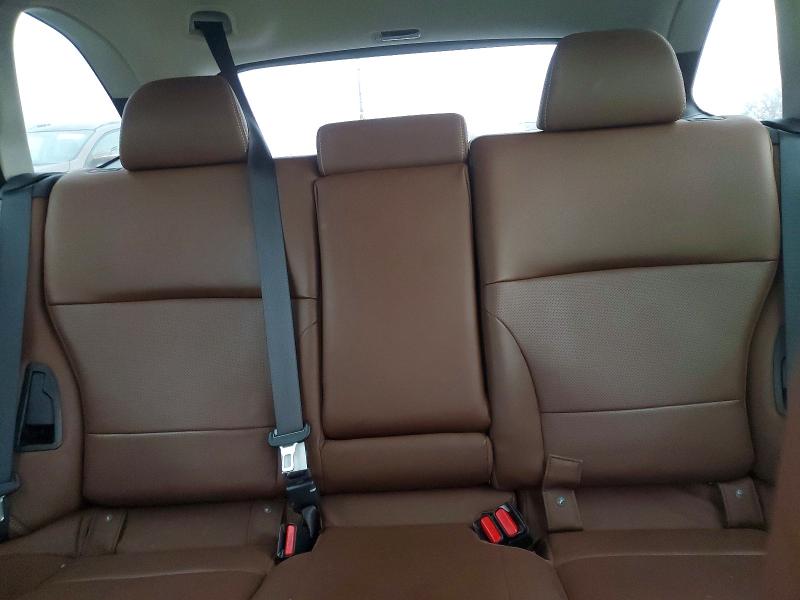 Фото 10 - SUBARU OUTBACK