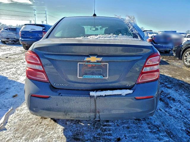 Фото 6 - CHEVROLET SONIC