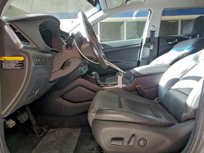 Фото 7 - HYUNDAI TUCSON