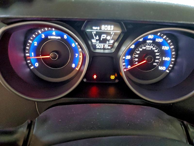 Фото 9 - HYUNDAI ELANTRA