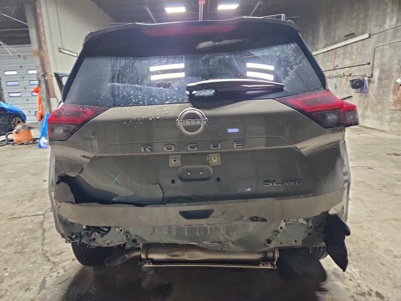 Фото 6 - NISSAN ROGUE