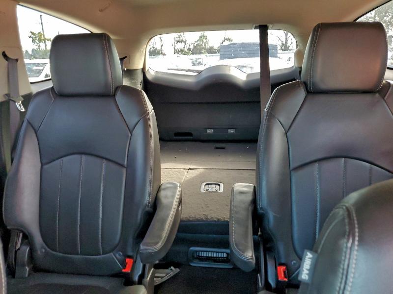 Фото 10 - BUICK ENCLAVE