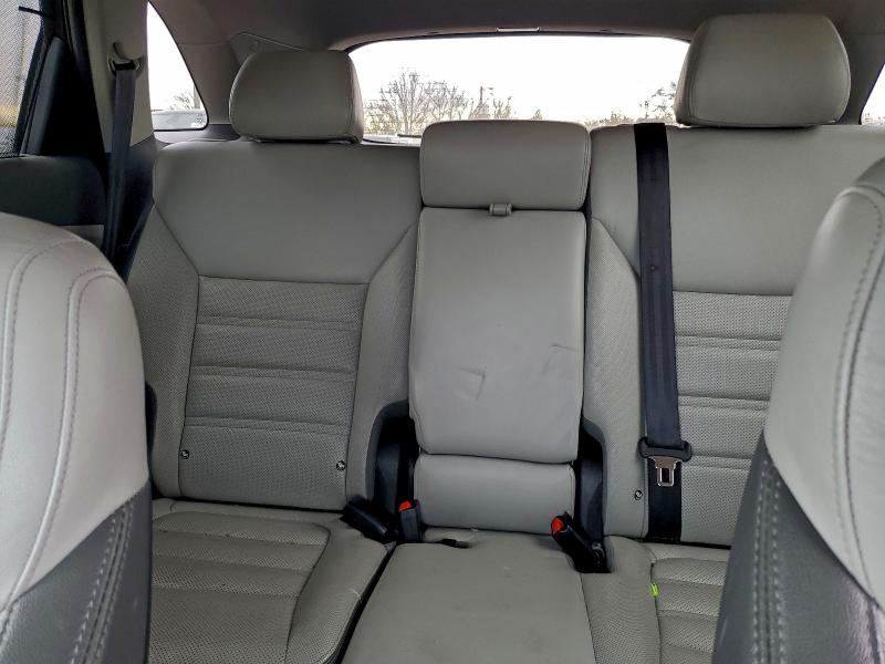 Фото 10 - KIA SORENTO