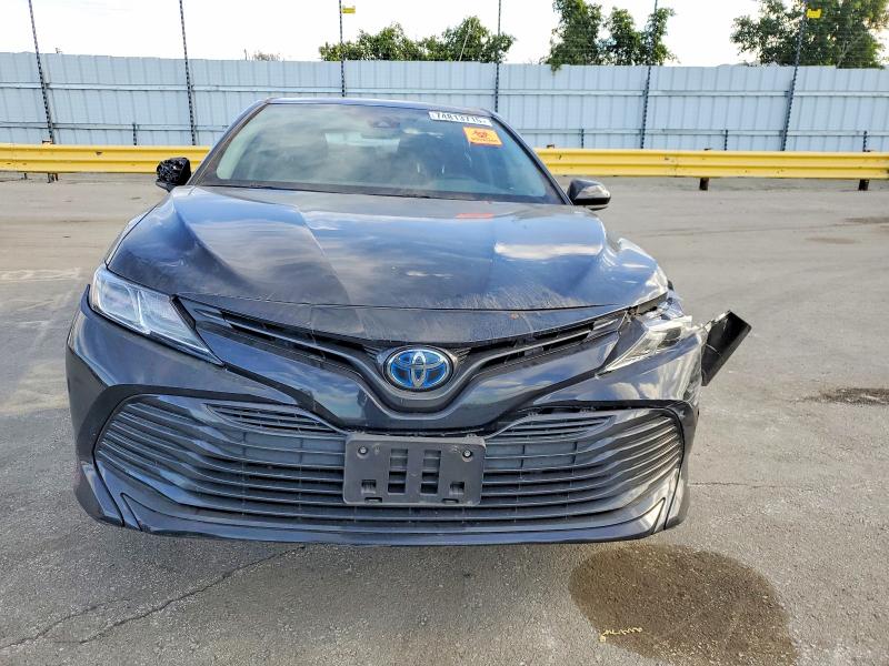 Фото 5 - TOYOTA CAMRY