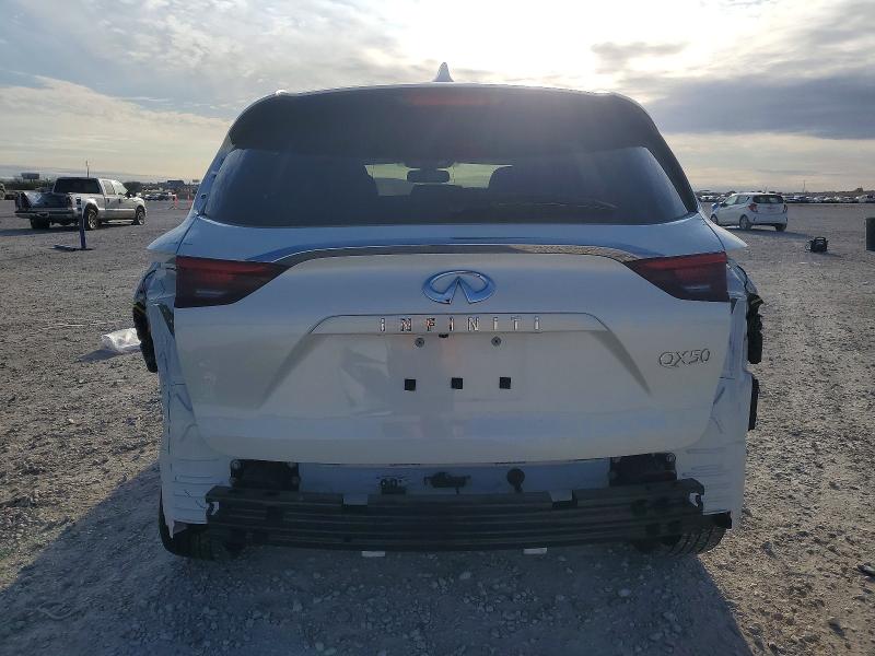 Фото 6 - INFINITI QX50