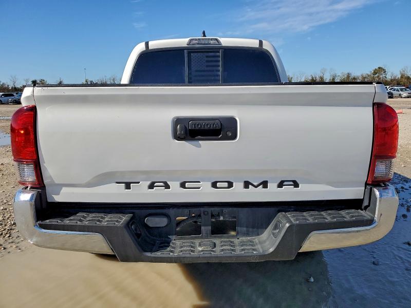 Фото 6 - TOYOTA TACOMA