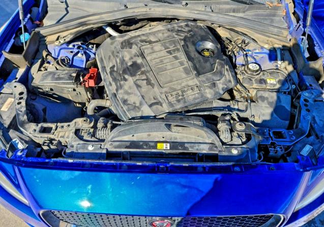 Фото 11 - JAGUAR F-PACE