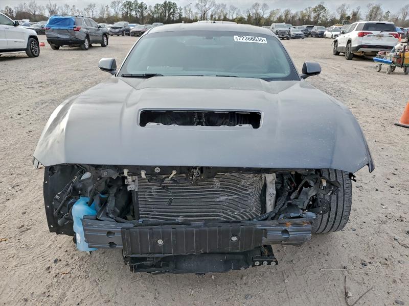 Фото 5 - FORD MUSTANG