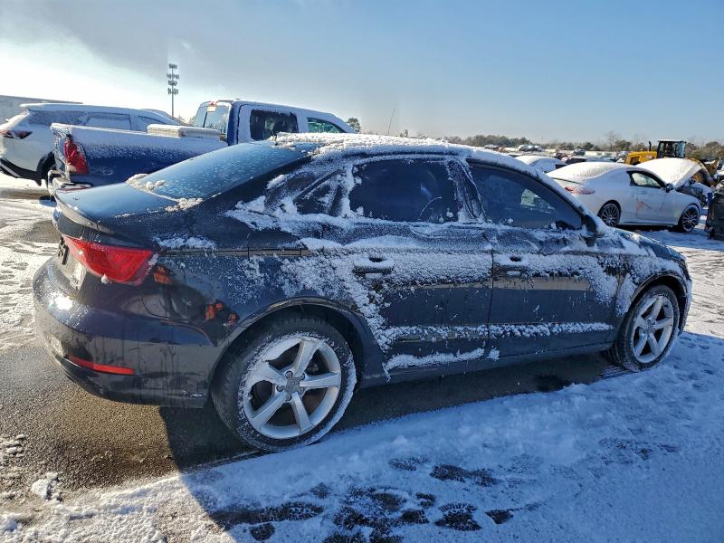 Фото 3 - AUDI A3