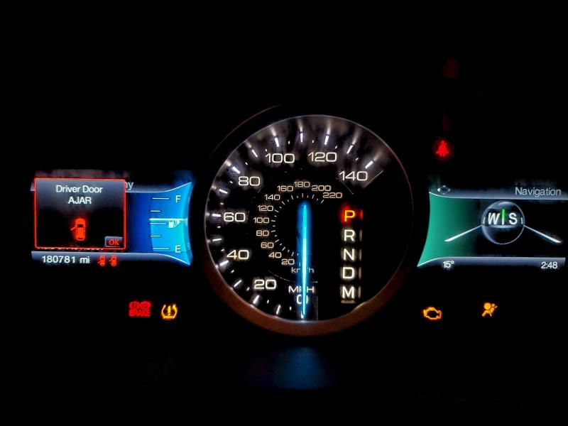 Фото 9 - FORD EXPLORER