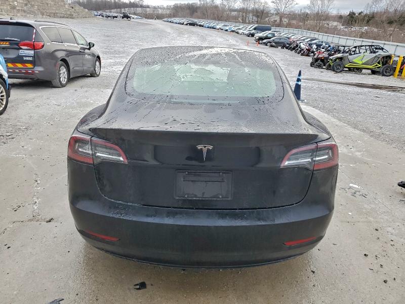 Фото 6 - TESLA MODEL 3