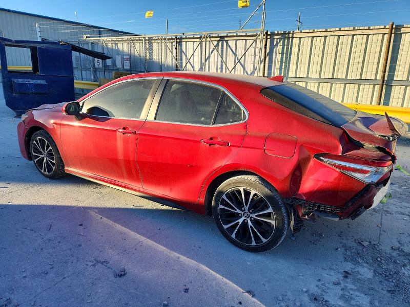 Фото 2 - TOYOTA CAMRY