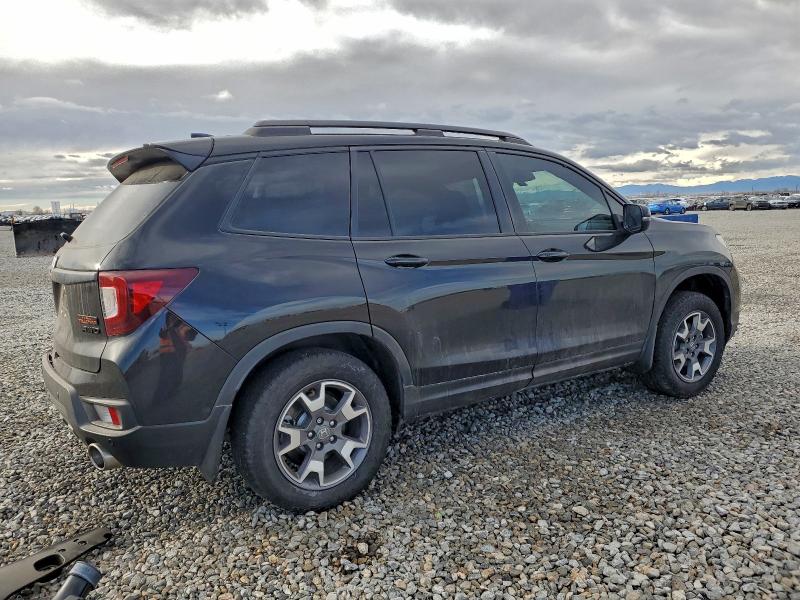 Фото 3 - HONDA PASSPORT