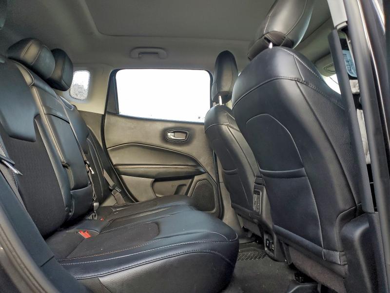 Фото 11 - JEEP COMPASS