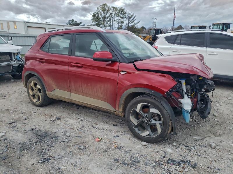 Фото 4 - HYUNDAI VENUE