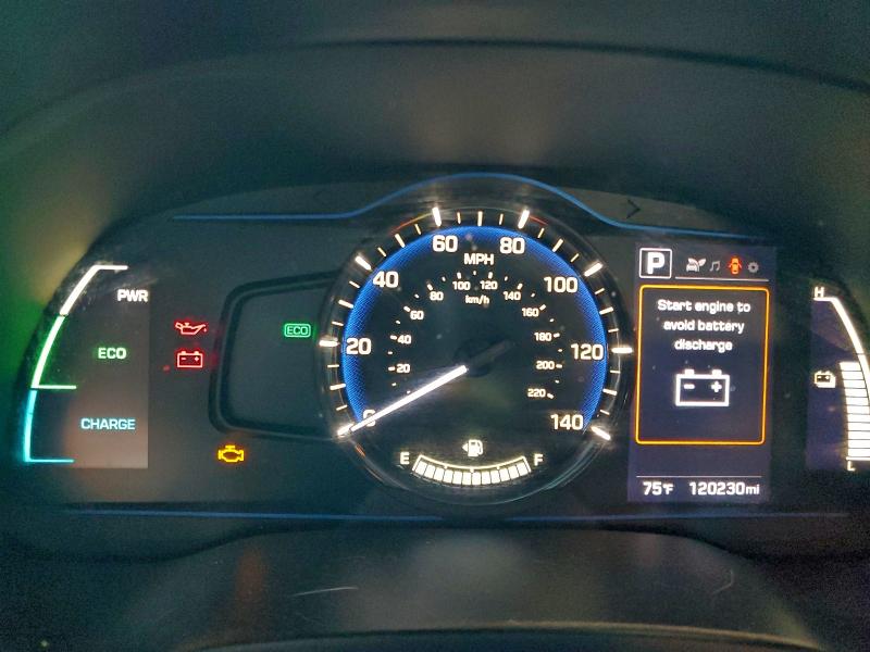 Фото 9 - HYUNDAI IONIQ