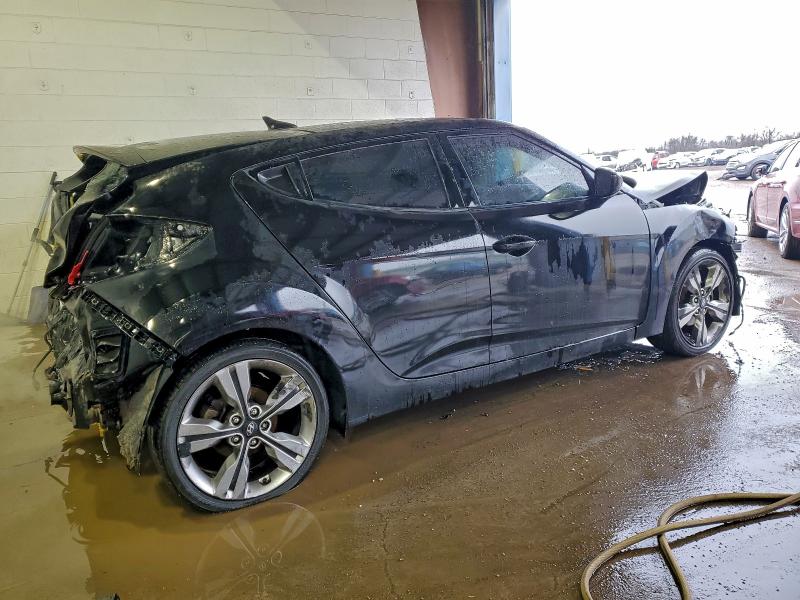 Фото 3 - HYUNDAI VELOSTER