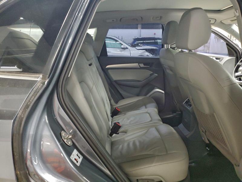 Фото 11 - AUDI Q5