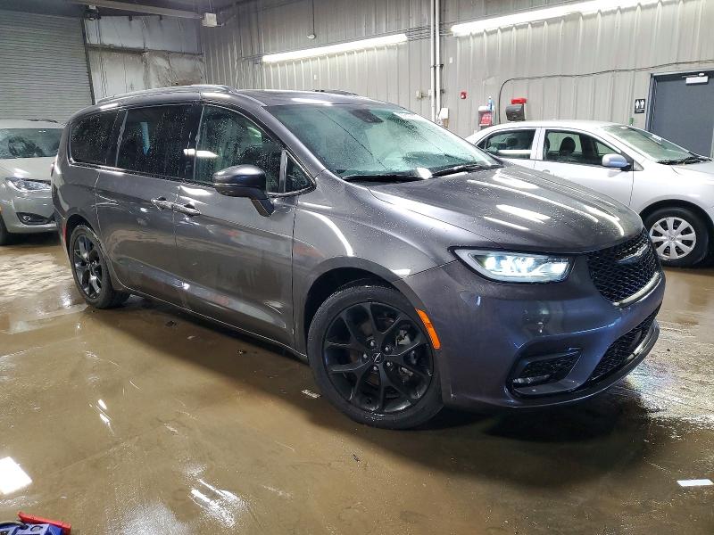 Фото 4 - CHRYSLER PACIFICA