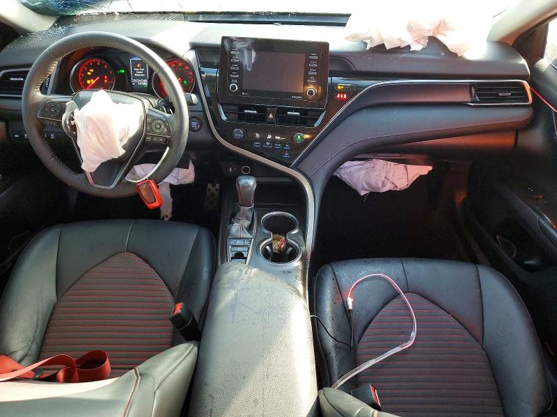 Фото 8 - TOYOTA CAMRY