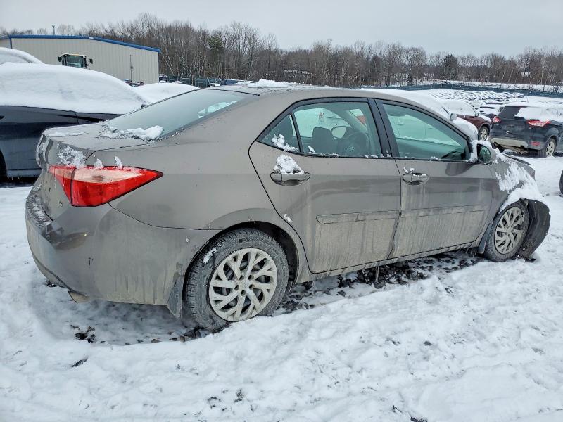 Фото 3 - TOYOTA COROLLA