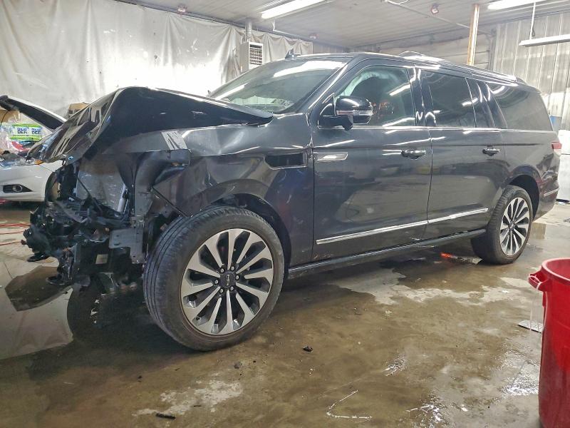Фото 1 - LINCOLN NAVIGATOR