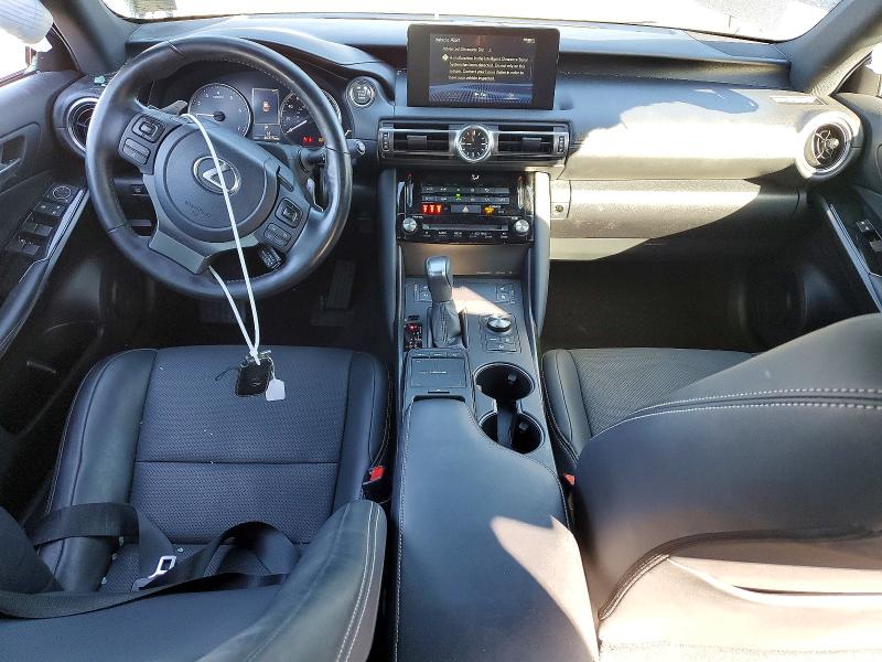 Фото 8 - LEXUS IS