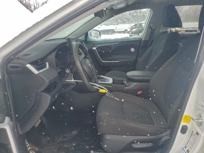 Фото 7 - TOYOTA RAV4