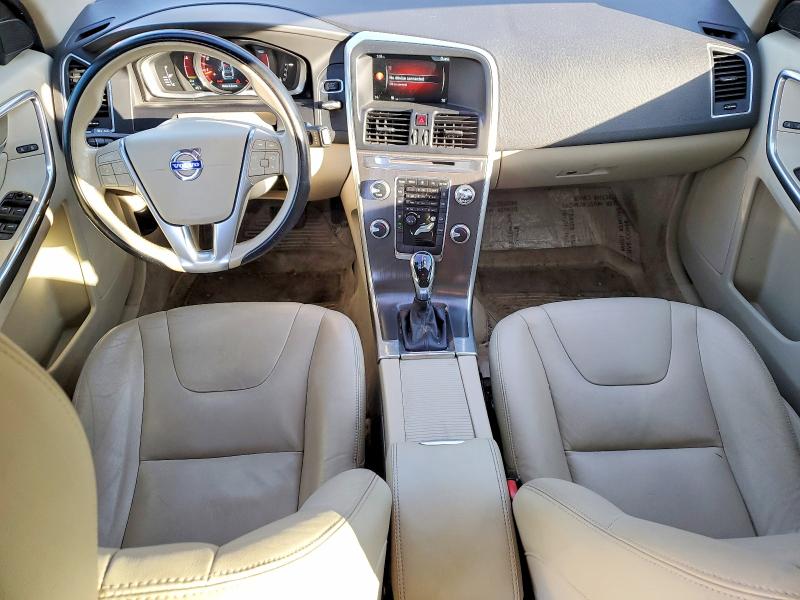 Фото 8 - VOLVO XC60