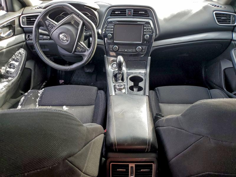 Фото 8 - NISSAN MAXIMA