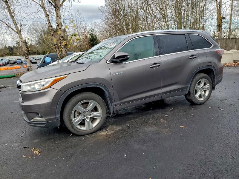 Фото 1 - TOYOTA HIGHLANDER