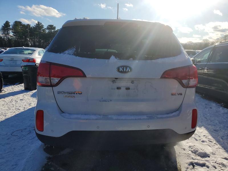 Фото 6 - KIA SORENTO